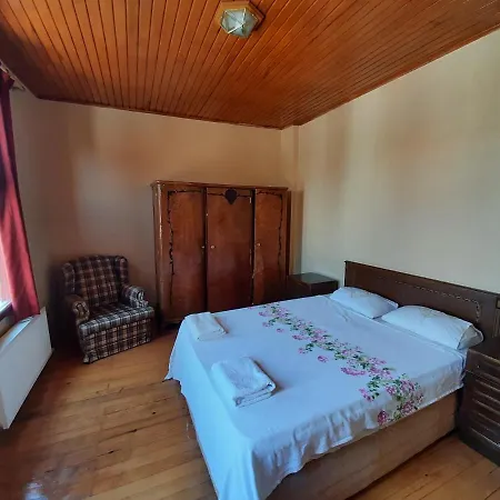 Manzaraada Merkez Apartmán Heybeliada